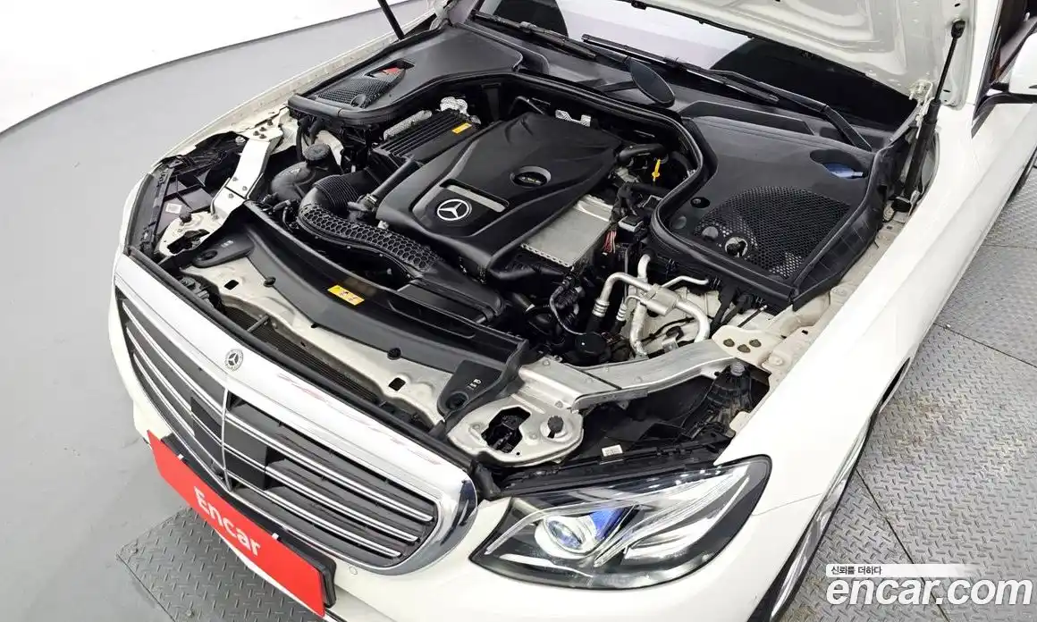 Mercedes-Benz E-Class 2020 2.0 гидро в Москве, фото 6
