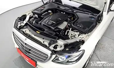 Mercedes-Benz E-Class 2020 2.0 гидро в Москве, миниатюра 6