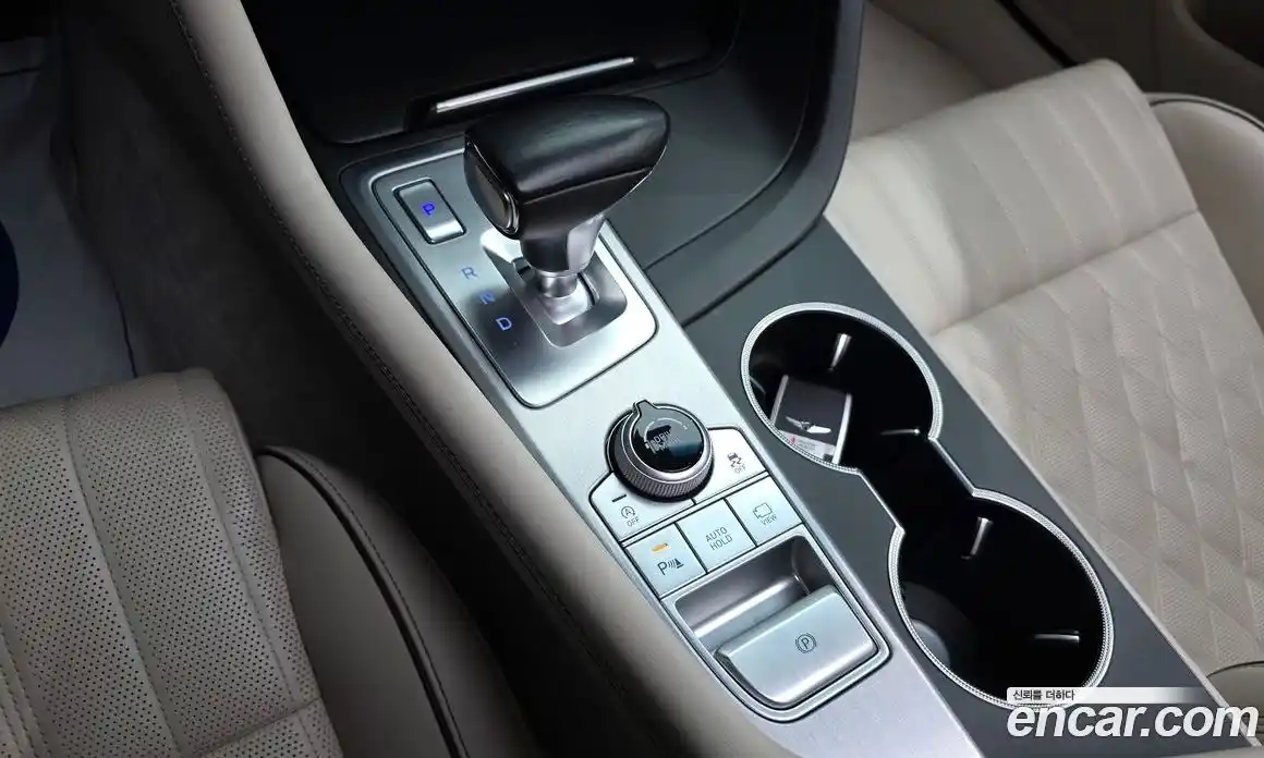 Genesis G70 2018 2.0 гидро в Москве, фото 12