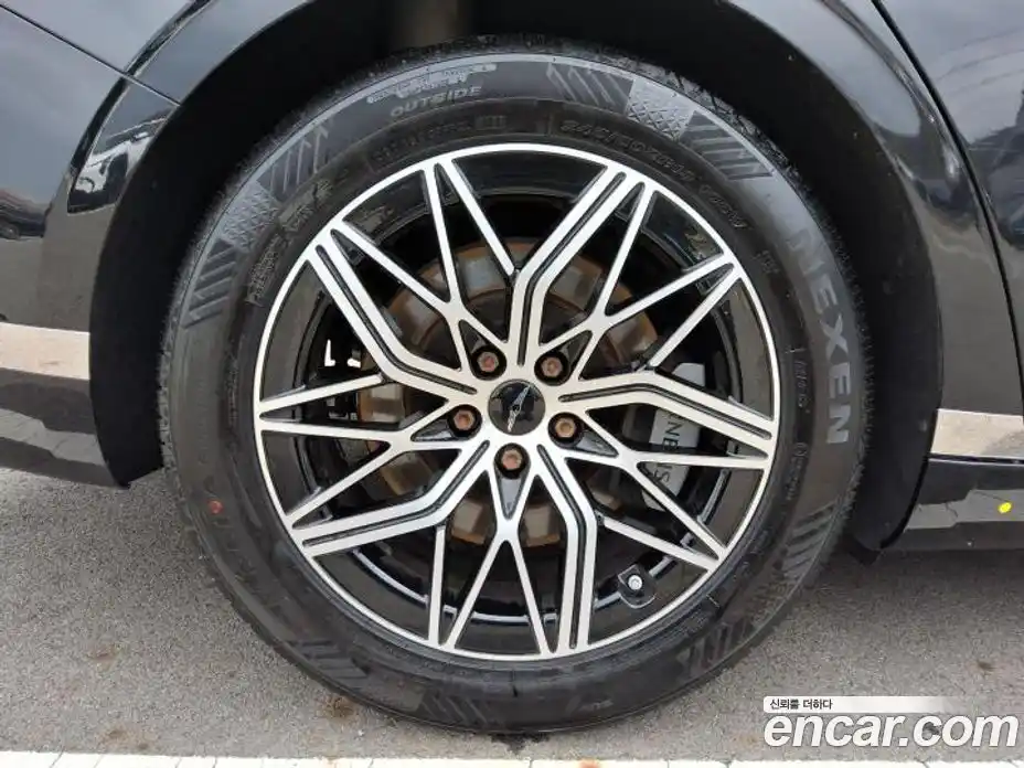 Genesis G90 2023 3.5 гидро в Москве, фото 14