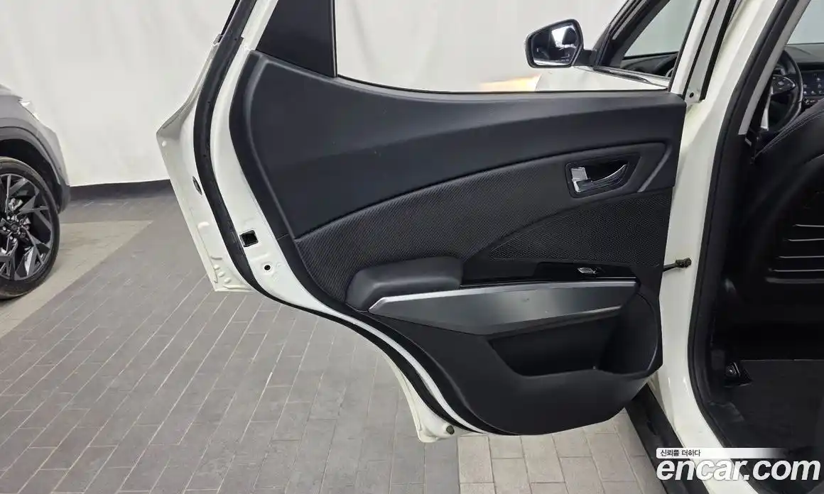 SsangYong TIBOLI 2018 1.6 гидро в Москве № 2126278, фото 15