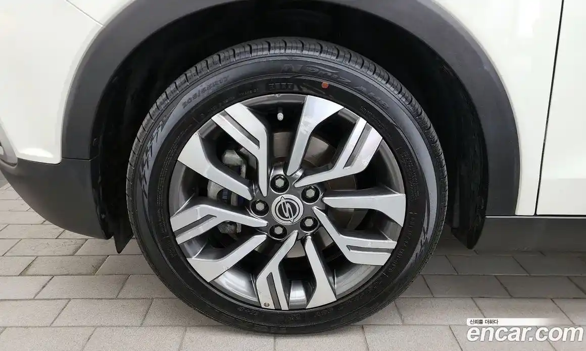 SsangYong TIBOLI 2018 1.6 гидро в Москве № 2126534, фото 5