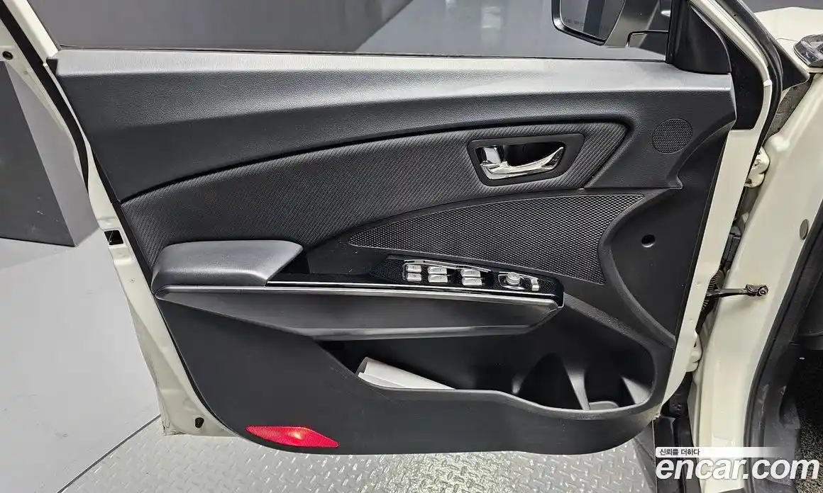 SsangYong TIBOLI 2019 1.6 гидро в Москве № 2126677, фото 14