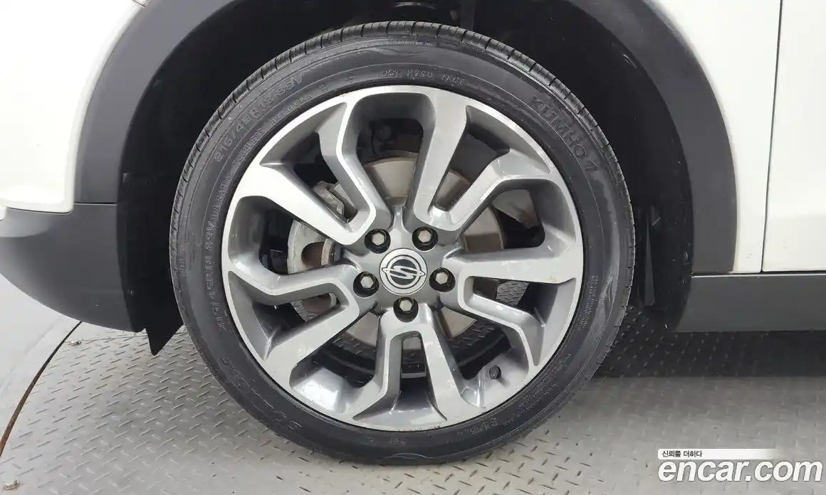 SsangYong TIBOLI 2016 1.6 гидро в Москве № 2126749, фото 5