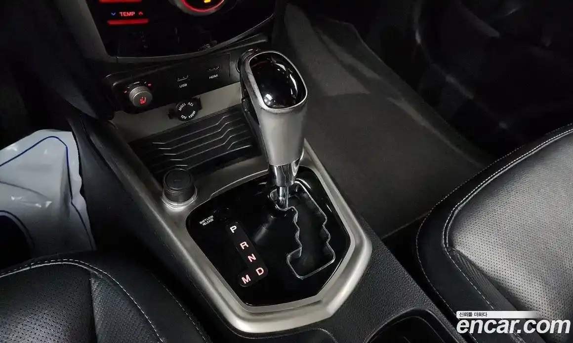 SsangYong TIBOLI 2016 1.6 гидро в Москве № 2126749, фото 9