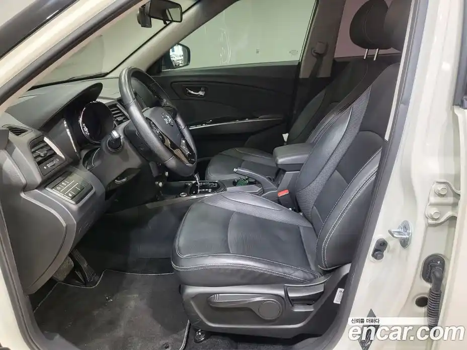 SsangYong TIBOLI 2017 1.6 гидро в Москве № 2127068, фото 10