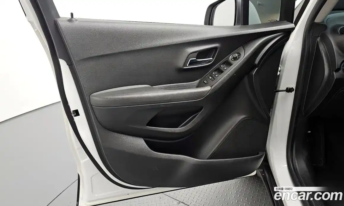 Chevrolet Trax 2014 1.4 гидро в Москве № 2127421, фото 14