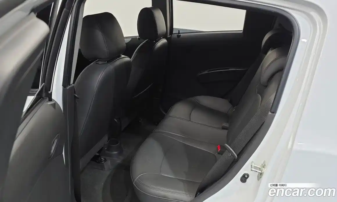 Chevrolet Spark 2014 1.0 гидро в Москве, фото 12