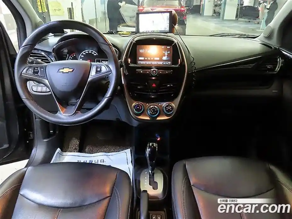 Chevrolet Spark 2016 1.0 гидро в Москве № 2127783, фото 10