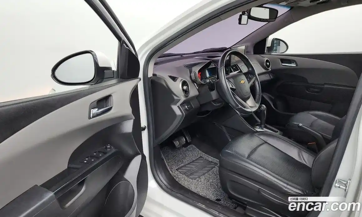 Chevrolet Aveo 2015 1.4 гидро в Москве, фото 13