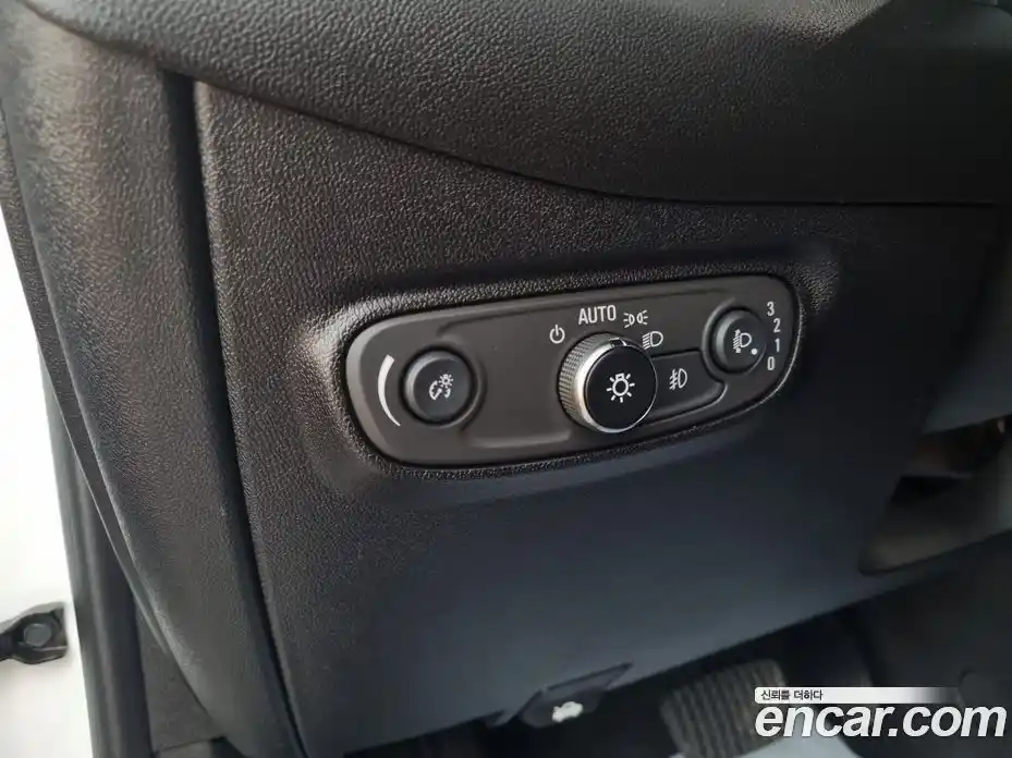 Chevrolet Equinox 2019 1.6 гидро в Москве, фото 17