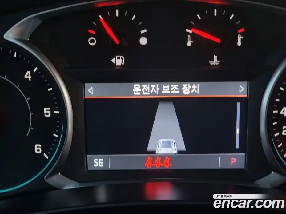 Chevrolet Equinox 2019 1.6 гидро в Москве, фото 9