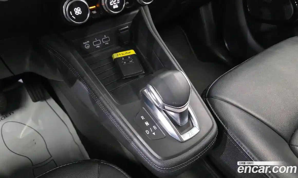 Renault Zoe 2020 0.2 гидро в Москве, фото 12