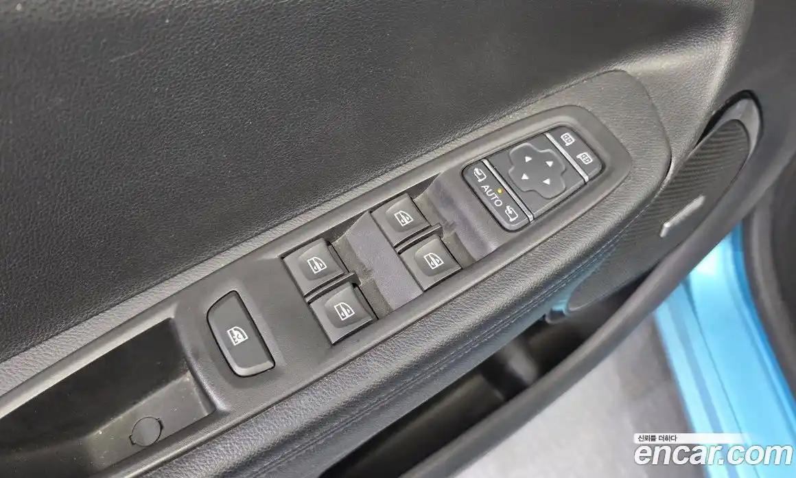 Renault Zoe 2020 0.2 гидро в Москве, фото 19