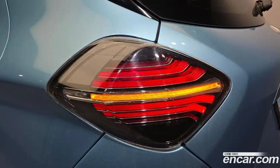 Renault Zoe 2020 0.2 гидро в Москве, фото 9