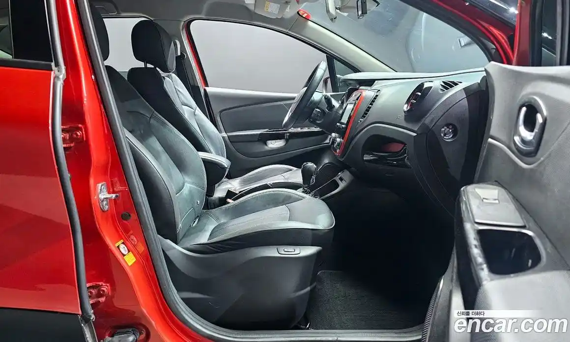 Renault QM3 2016 1.5 гидро в Москве № 2129143, фото 16