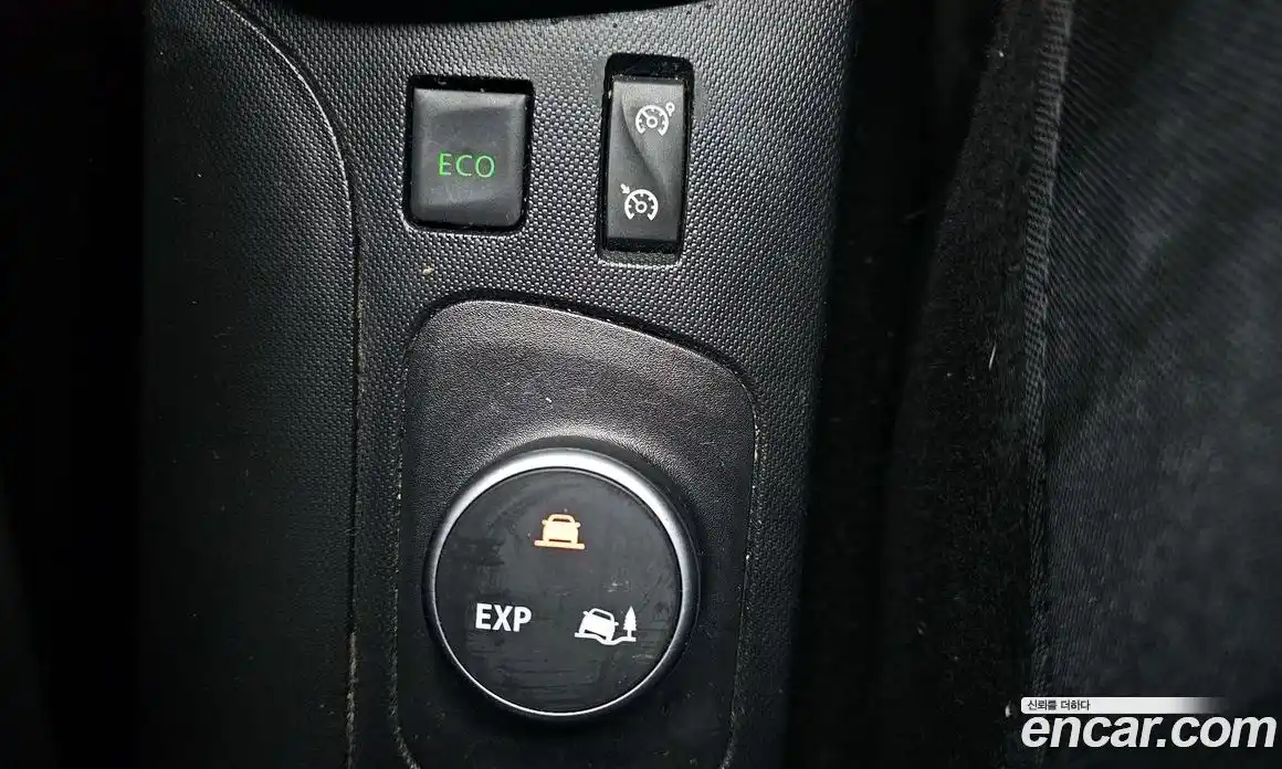 Renault QM3 2016 1.5 гидро в Москве № 2129143, фото 27
