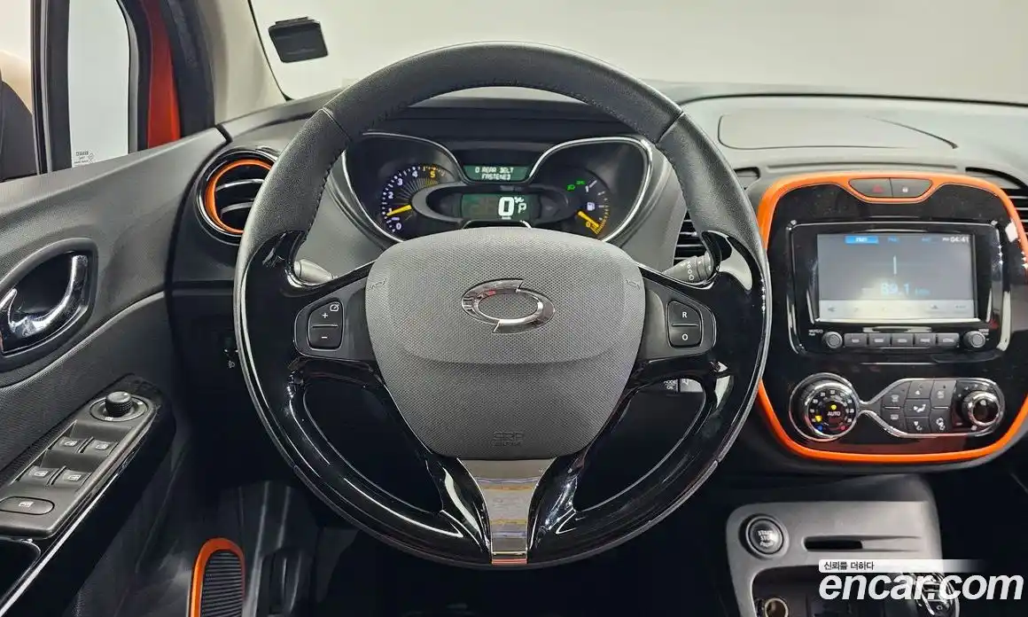 Renault QM3 2014 1.5 гидро в Москве № 2129439, фото 13