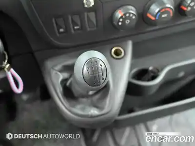 Renault Master 2019 2.3 механика в Москве, миниатюра 9
