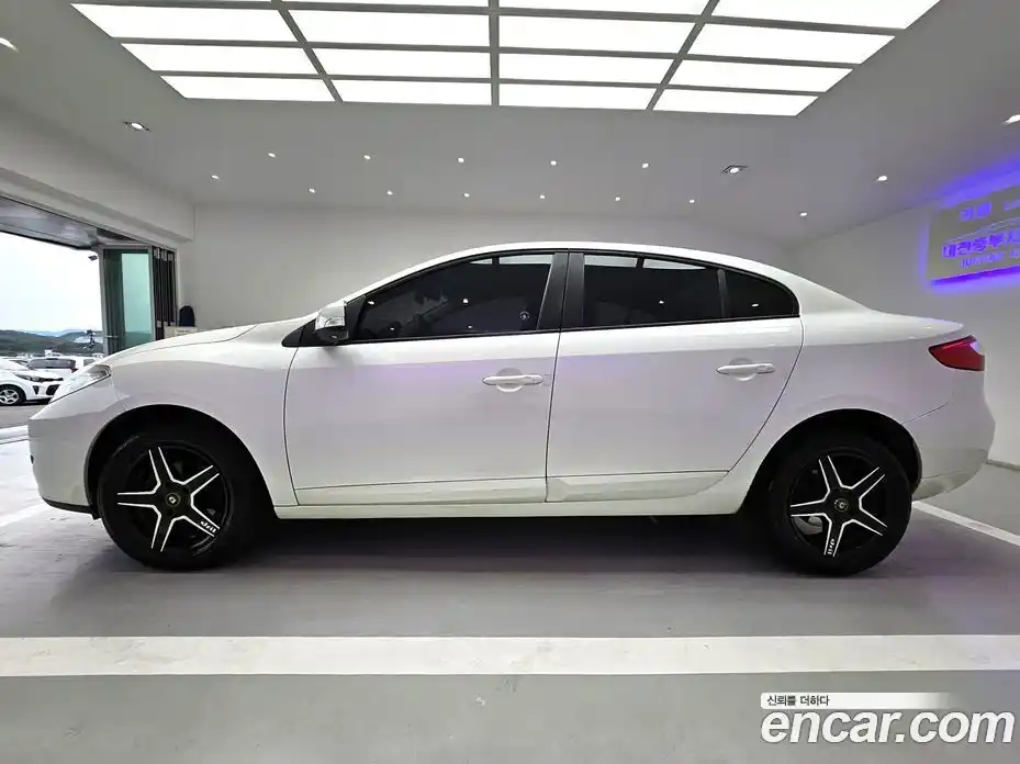 Renault SM3 2011 1.6 гидро в Москве № 2129658, фото 4