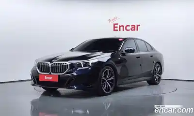 BMW 5-Series, 2025