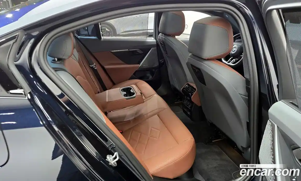 BMW 5-Series 2025 2.0 гидро в Москве, фото 11