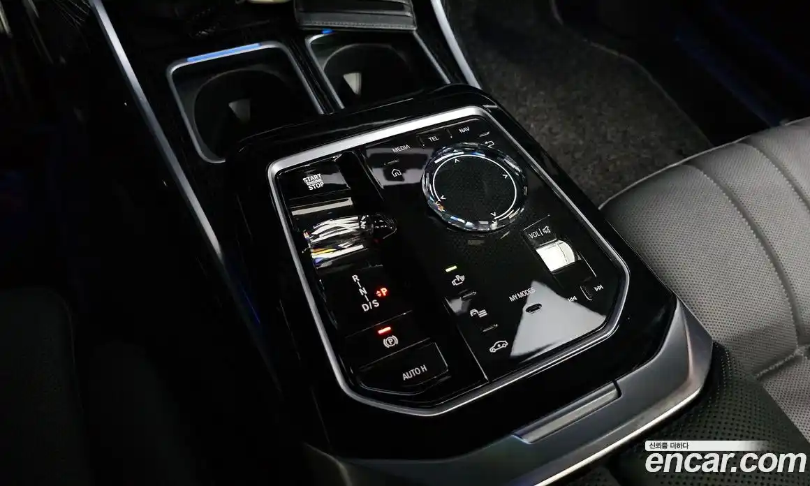 BMW 7-Series 2025 3.0 гидро в Москве, фото 12