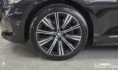 BMW 3-Series 2025 2.0 гидро в Москве № 2129853, миниатюра 5