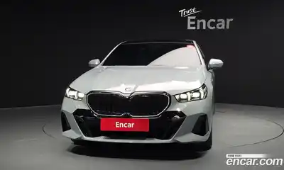 BMW 5-Series 2025 2.0 гидро в Москве № 2129874, миниатюра 3