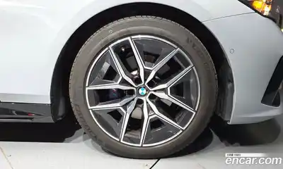 BMW 5-Series 2025 2.0 гидро в Москве № 2129874, миниатюра 7