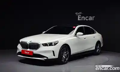 BMW 5-Series, 2025