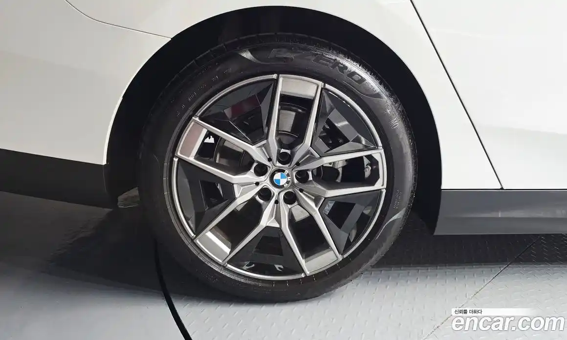 BMW 5-Series 2025 2.0 гидро в Москве, фото 5
