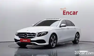 Mercedes-Benz E-Class 2019 2.0 гидро в Москве № 2129970, миниатюра 1