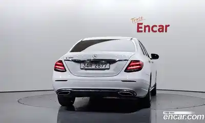 Mercedes-Benz E-Class 2019 2.0 гидро в Москве № 2129970, миниатюра 4