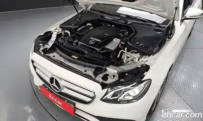 Mercedes-Benz E-Class 2019 2.0 гидро в Москве № 2129970, миниатюра 6