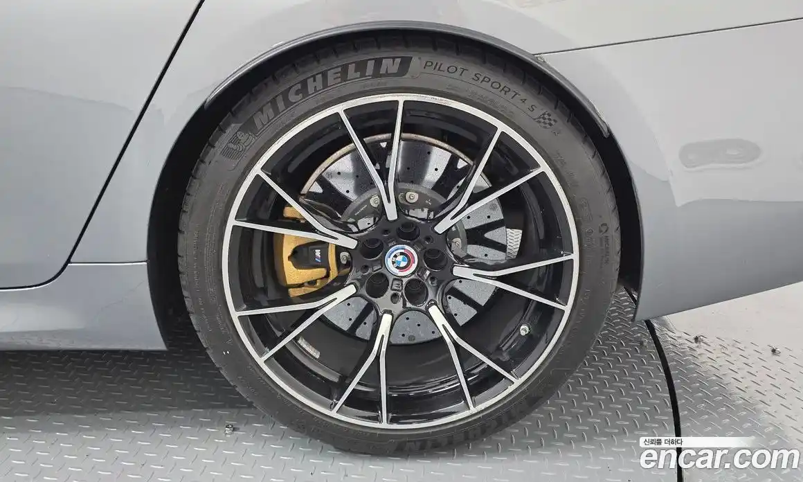 BMW M5 2023 4.4 гидро в Москве № 2130037, фото 7