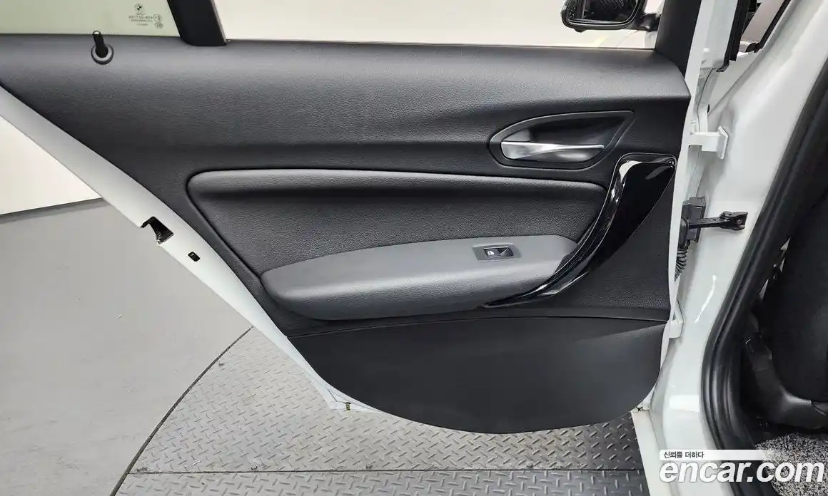BMW 1-Series 2017 2.0 гидро в Москве, фото 14