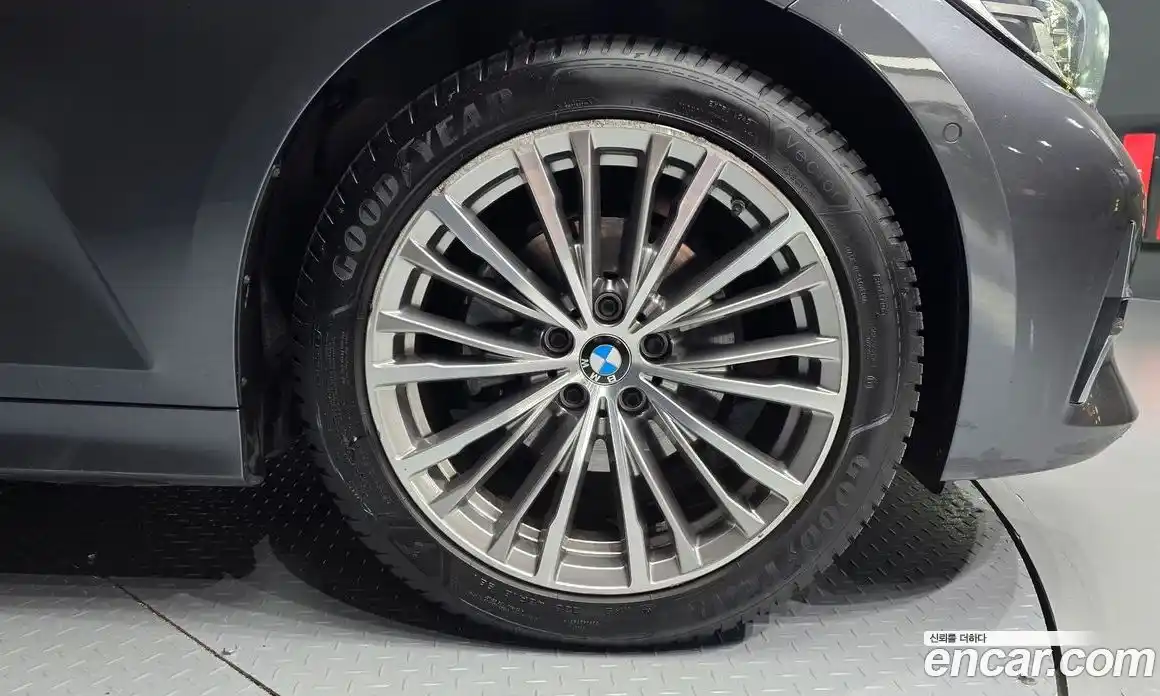 BMW 3-Series 2022 2.0 гидро в Москве, фото 7