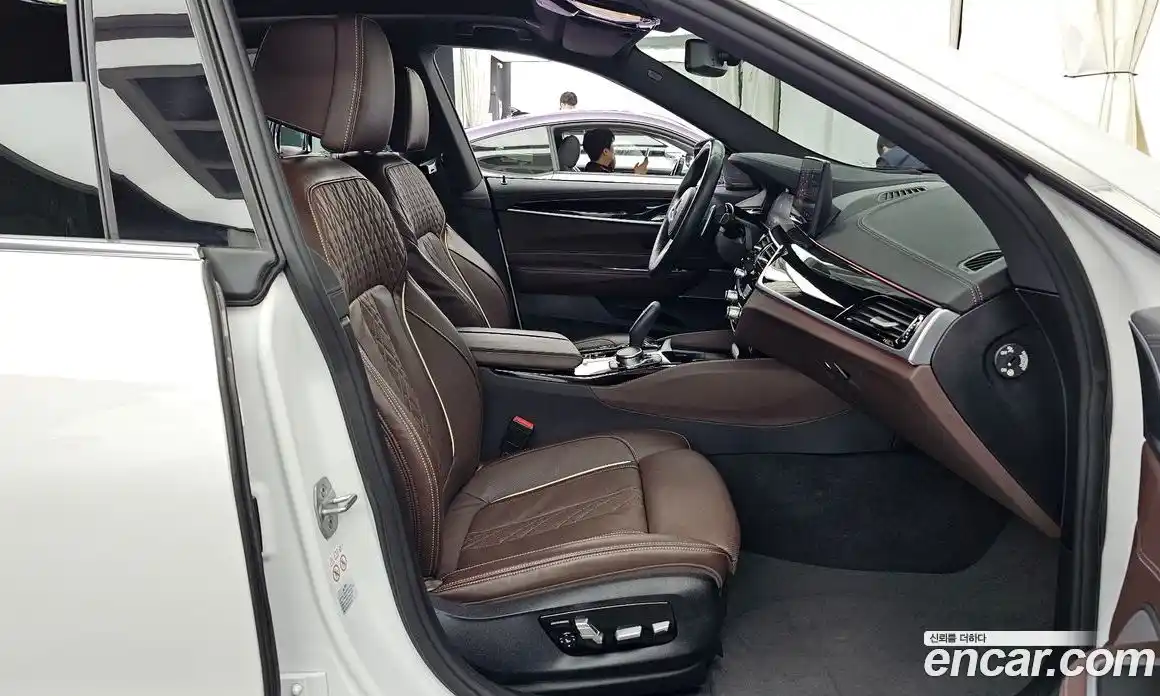 BMW 6-Series 2023 3.0 гидро в Москве, фото 17