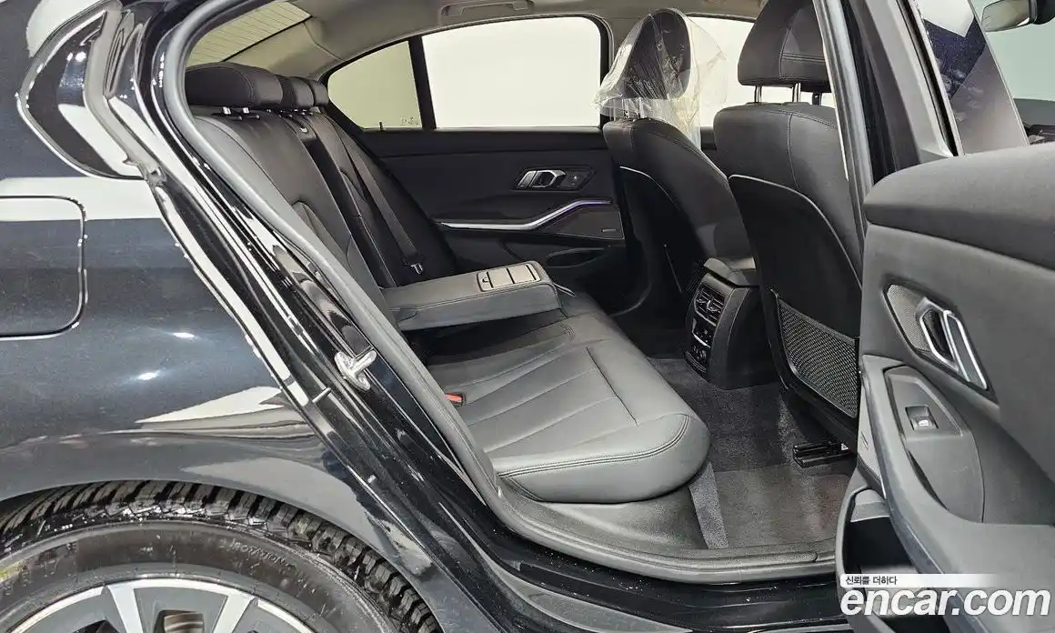BMW 3-Series 2019 2.0 гидро в Москве, фото 17
