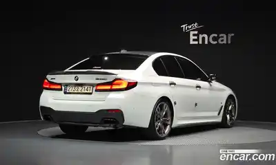 BMW 5-Series M550i xDrive