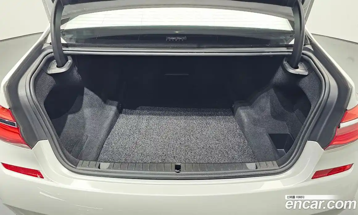BMW 7-Series 2018 3.0 гидро в Москве, фото 24