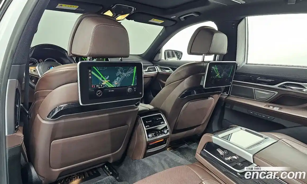 BMW 7-Series 2018 3.0 гидро в Москве, фото 27