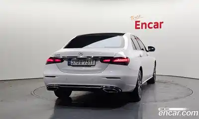 Mercedes-Benz E-Class 2021 2.0 гидро в Москве № 2130947, миниатюра 4