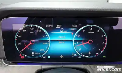 Mercedes-Benz E-Class 2021 2.0 гидро в Москве № 2130947, миниатюра 8
