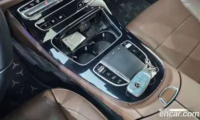 Mercedes-Benz E-Class 2021 2.0 гидро в Москве № 2130947, миниатюра 9
