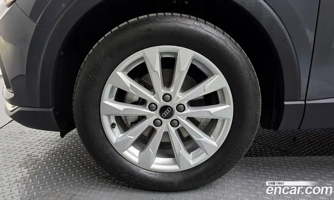 Audi Q3 2025 2.0 гидро в Москве, фото 4