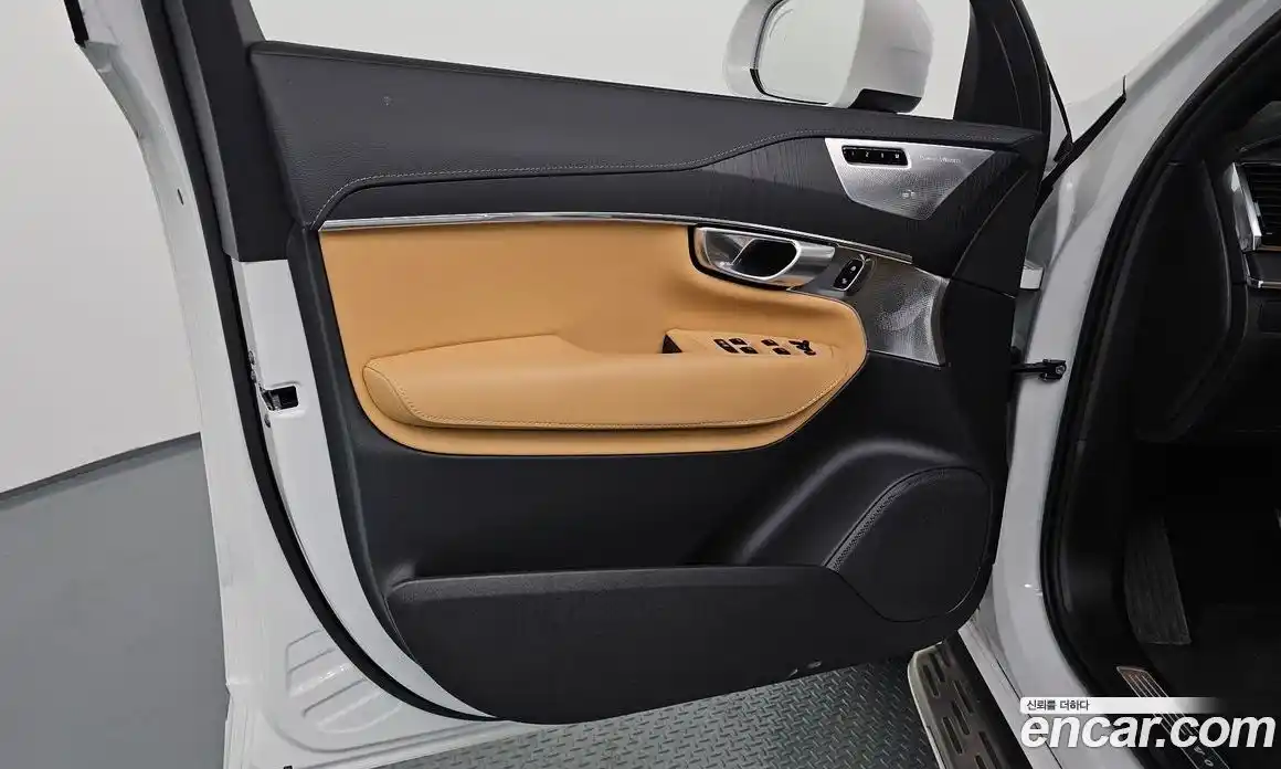 Volvo XC90 2024 2.0 гидро в Москве, фото 14