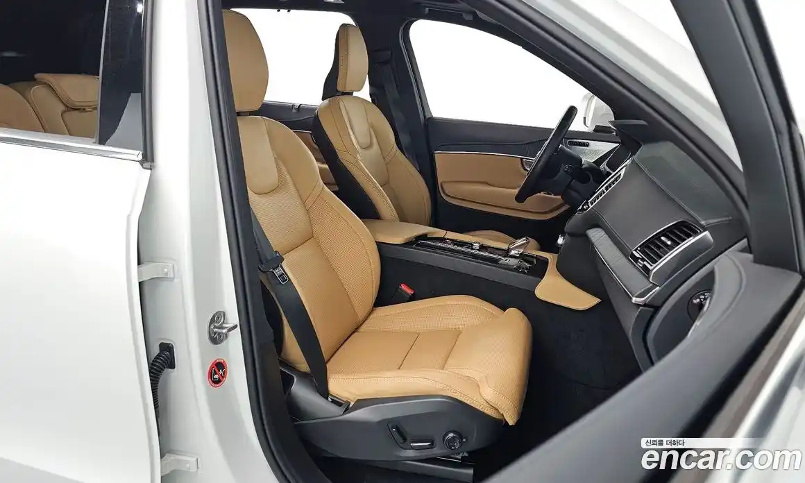 Volvo XC90 2024 2.0 гидро в Москве, фото 16