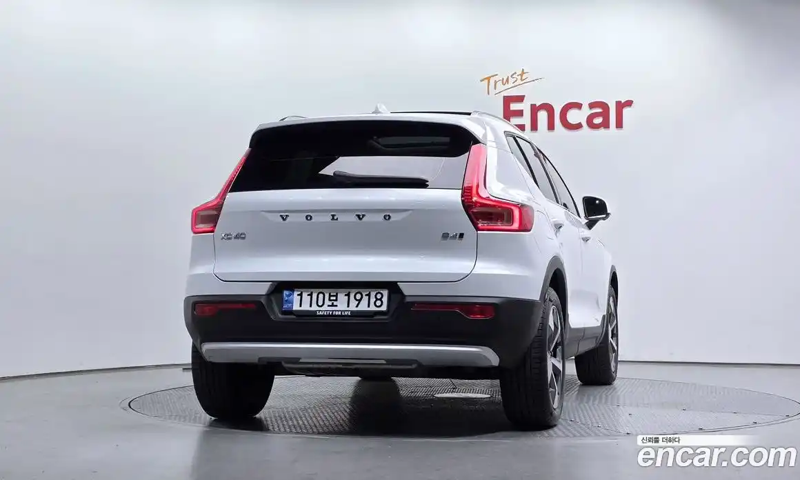 Volvo XC40 2023 2.0 гидро в Москве, фото 4